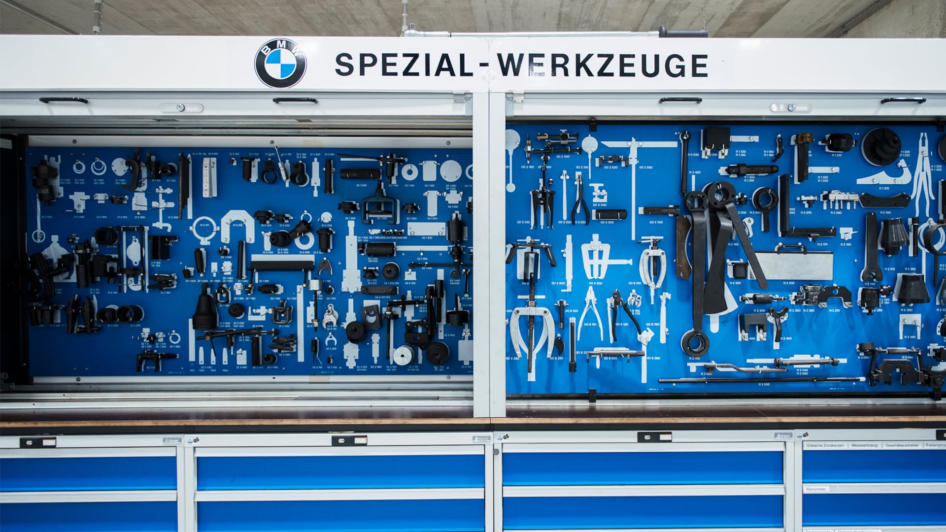 Classic BMW special tools