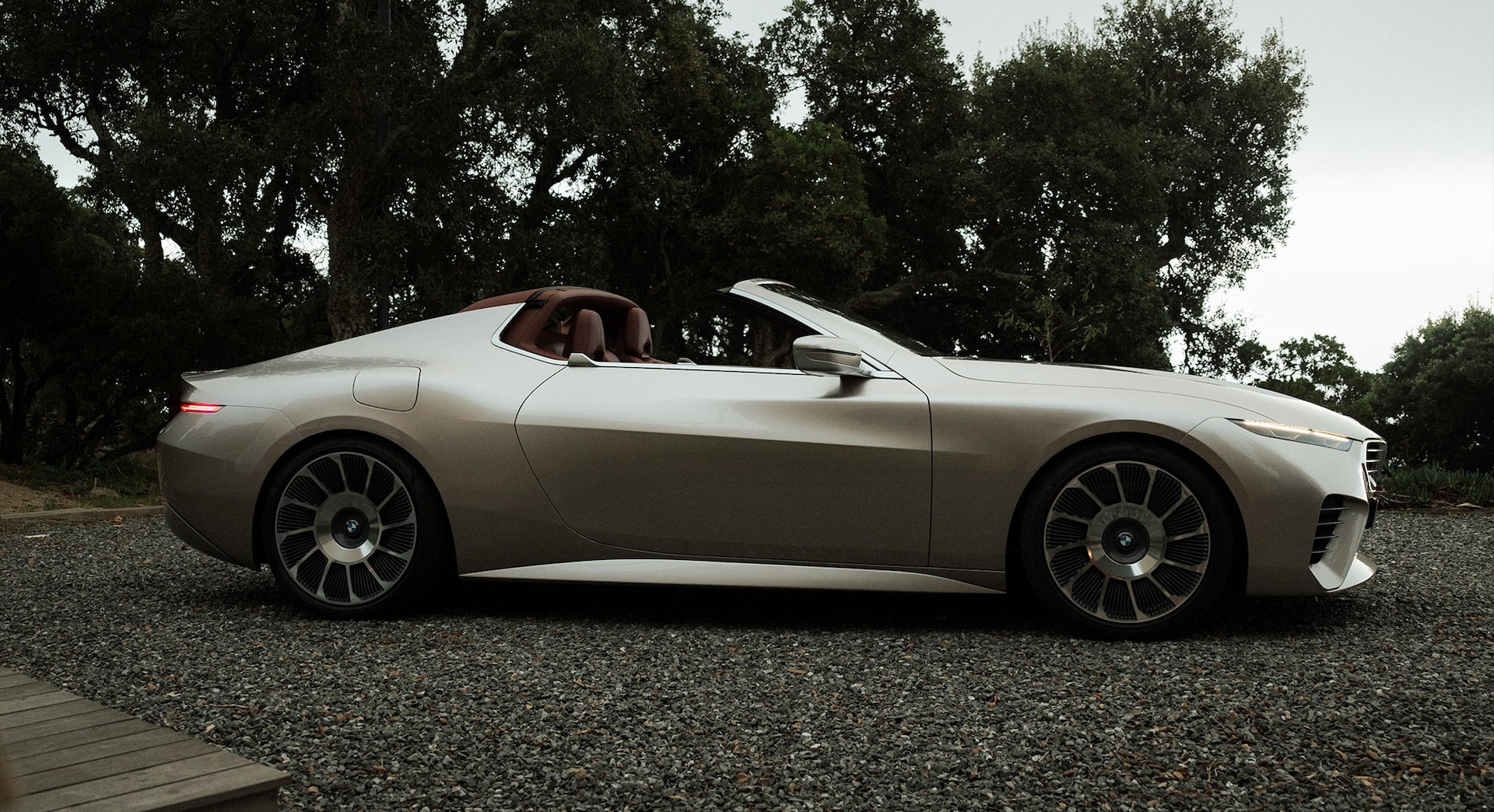 Dynamism and elegance in the tradition of the legendary BMW roadsters