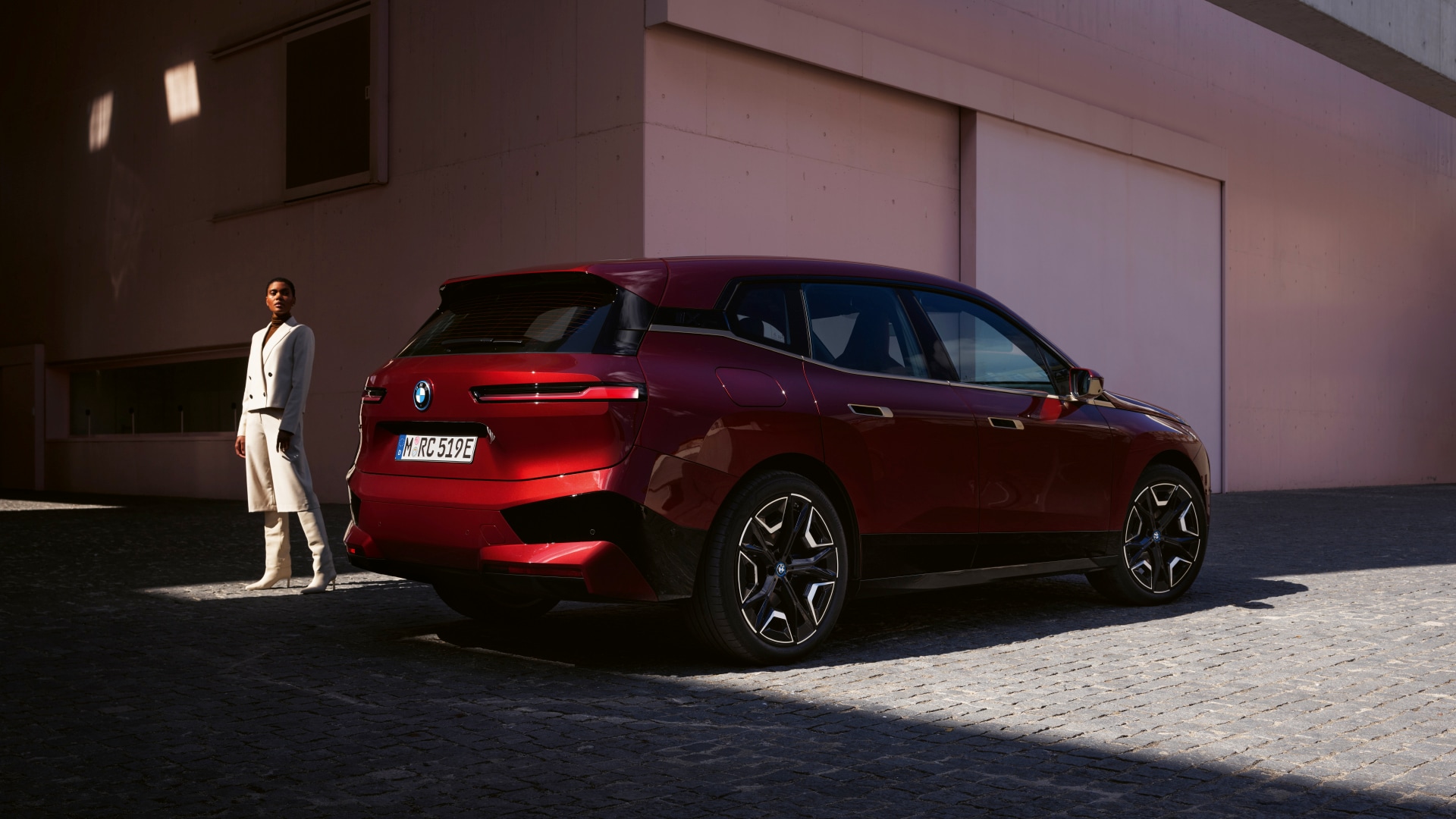 Digital car key, Car security, Smartphone oem, Oem, iOS, Android, Bmw software update